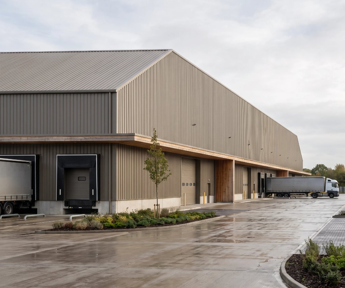 Warehouse and distribution unit